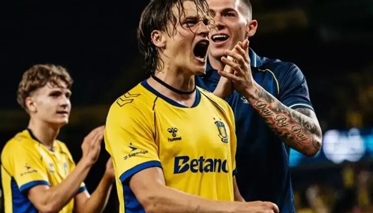 3-0 yenildikleri maçın rövanşında 18. dakikada 10 kişi kalan Brondby farklı kazanarak turladı
