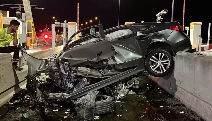 Kuzey Marmara Otoyolu’nda gişelerde feci kaza: Üst düzey yönetici hayatını kaybetti