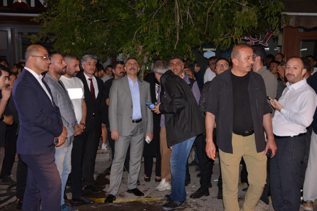Cağ kebabı restoranında başlayan yangın otele ve 4 binaya sıçradı