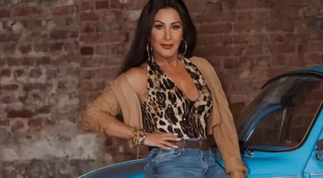 71 Yaşındaki Nükhet Duru’dan küvet pozu