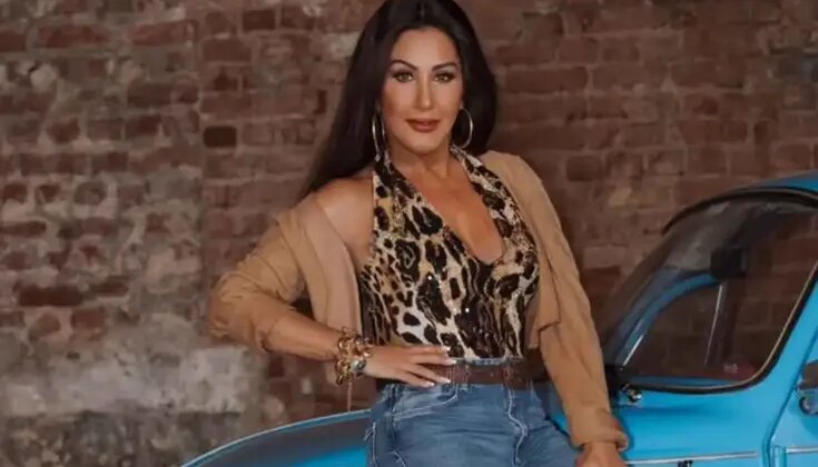 71 Yaşındaki Nükhet Duru'dan küvet pozu 1 71 Yaşındaki Nükhet Duru’dan küvet pozu