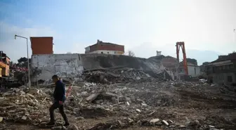 balikesir sindirgi da agir hasarli 814 bina 19386913 amp