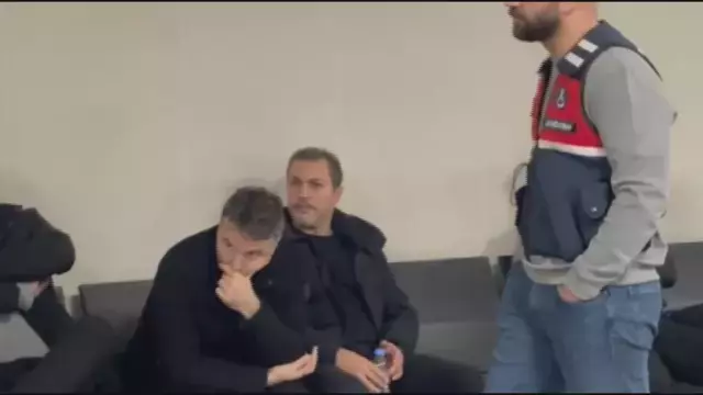 Gazeteci Mehmet Akif Ersoy ve 3 kişi tutuklandı