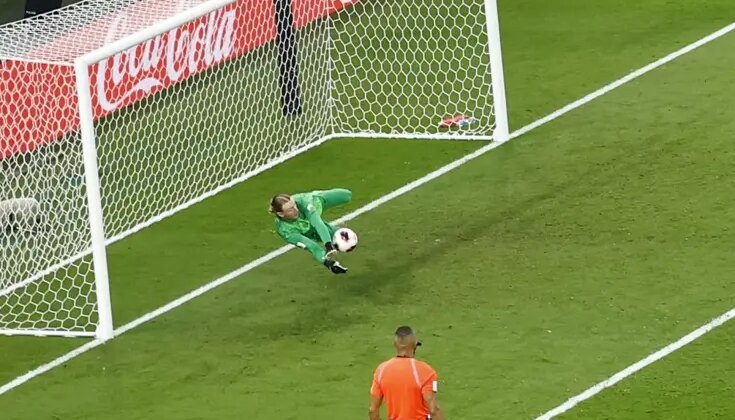 Üst üste 4 penaltı kurtardı! FIFA Kıtalararası Kupası’nda şampiyon PSG