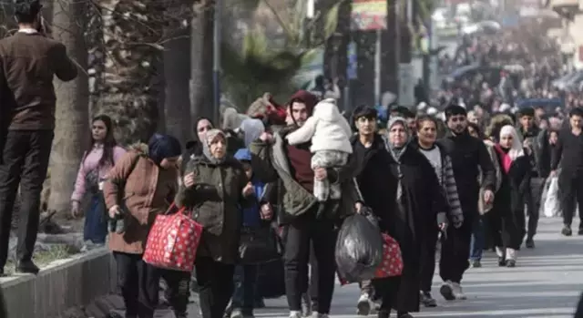 YPG'ye verilen süre doldu, Suriye ordusu operasyona başladı YPG'ye verilen süre doldu, Suriye ordusu operasyona başladı