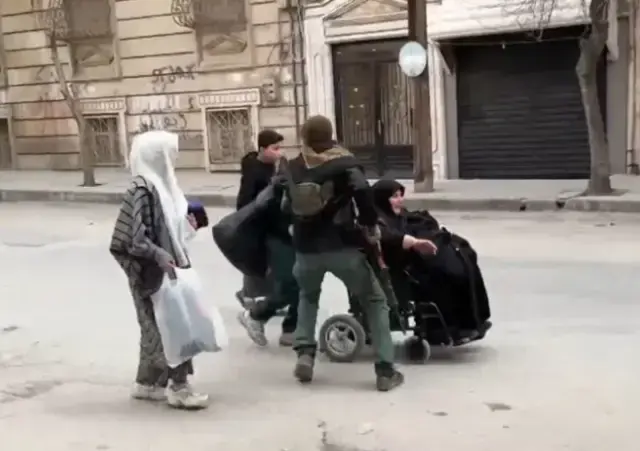 YPG'ye verilen süre doldu, Suriye ordusu operasyona başladı YPG'ye verilen süre doldu, Suriye ordusu operasyona başladı