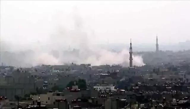 YPG'ye verilen süre doldu, Suriye ordusu operasyona başladı YPG'ye verilen süre doldu, Suriye ordusu operasyona başladı